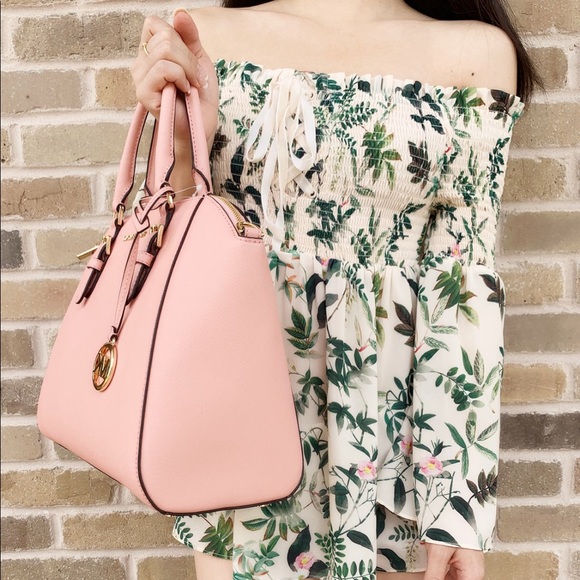 🎁Michael Kors Pink Satchel - Picture 2 of 5